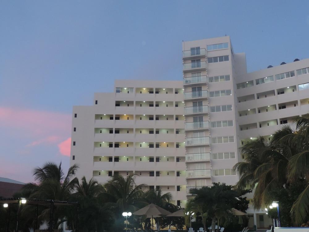 Hotel Calypso Cancún Exterior foto